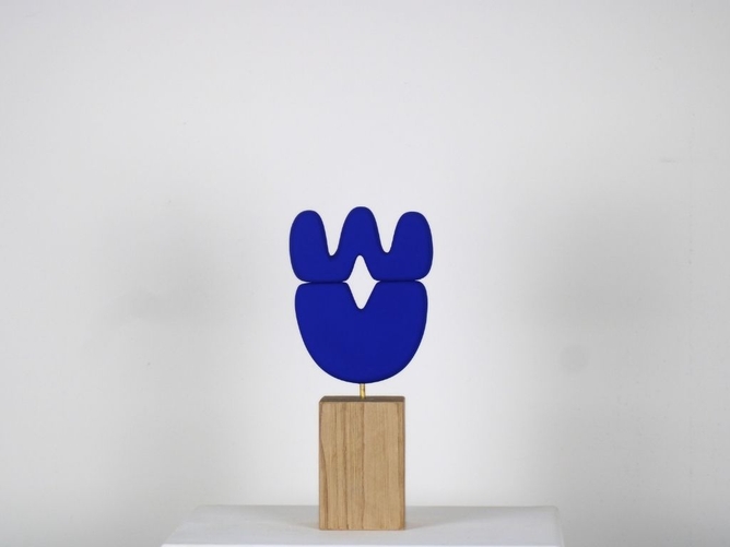 iwao_bleu_outremer